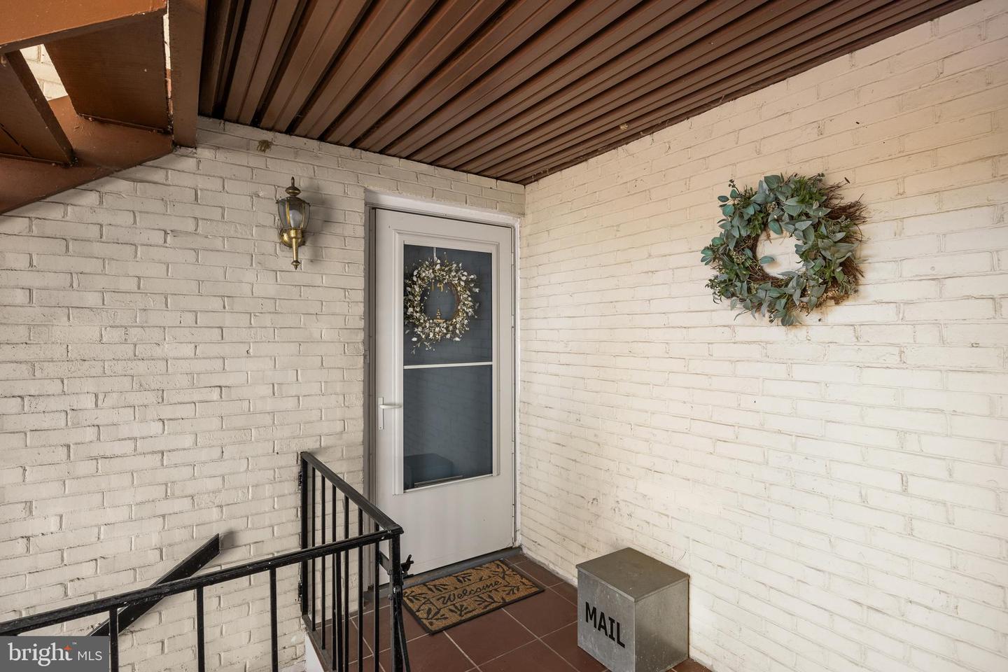 14 E Close Property Photo 4