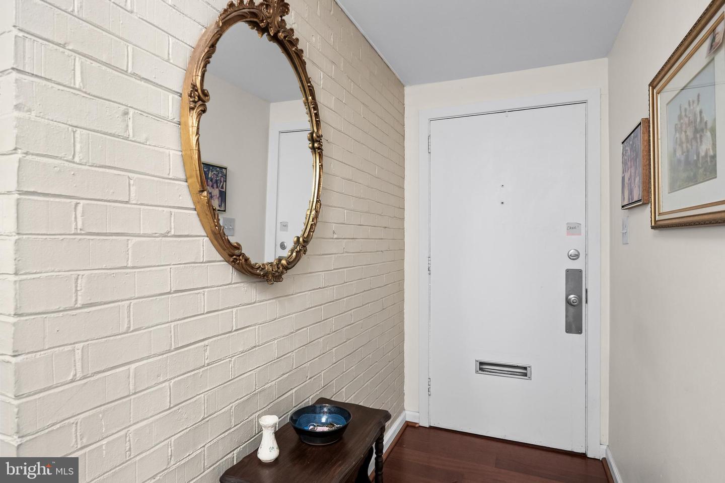 14 E Close Property Photo 5