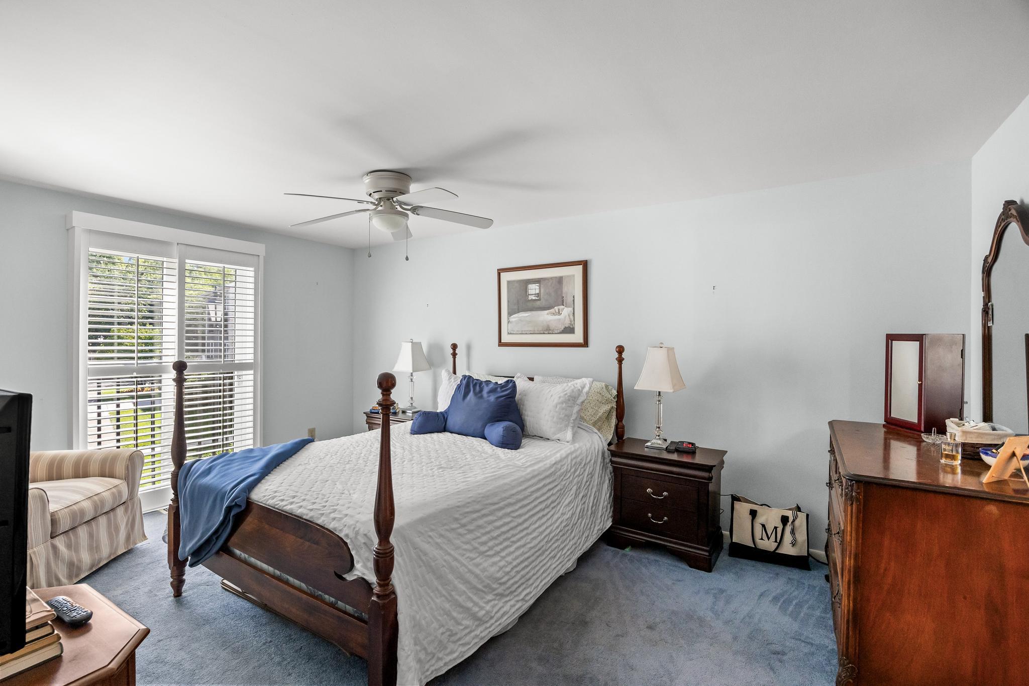 14 E Close Property Photo 18