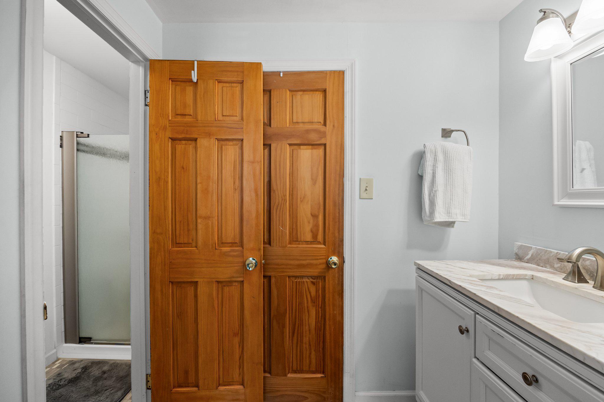 14 E Close Property Photo 20