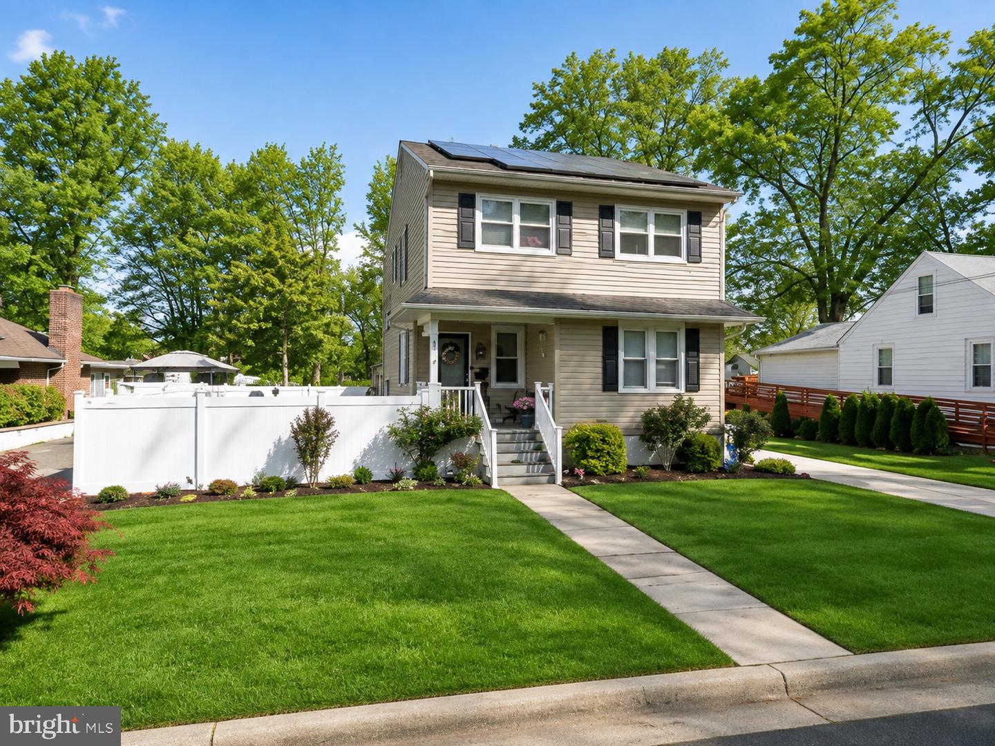 19 CLAYPOOLE AVE Property Photo 1
