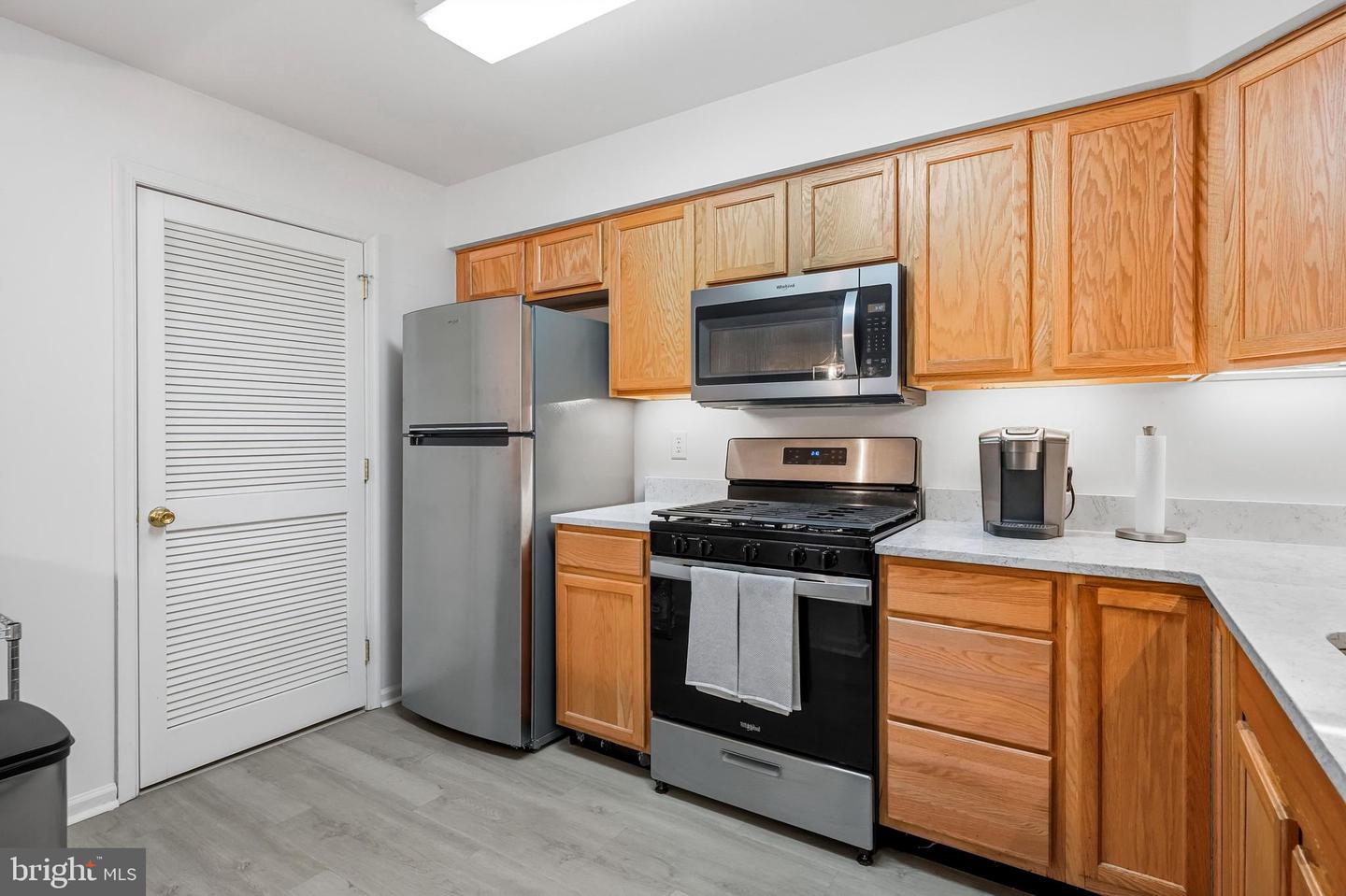 2202 Delancey Way Property Photo 6