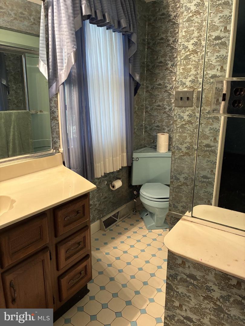 18 Litle Ave Property Photo 8