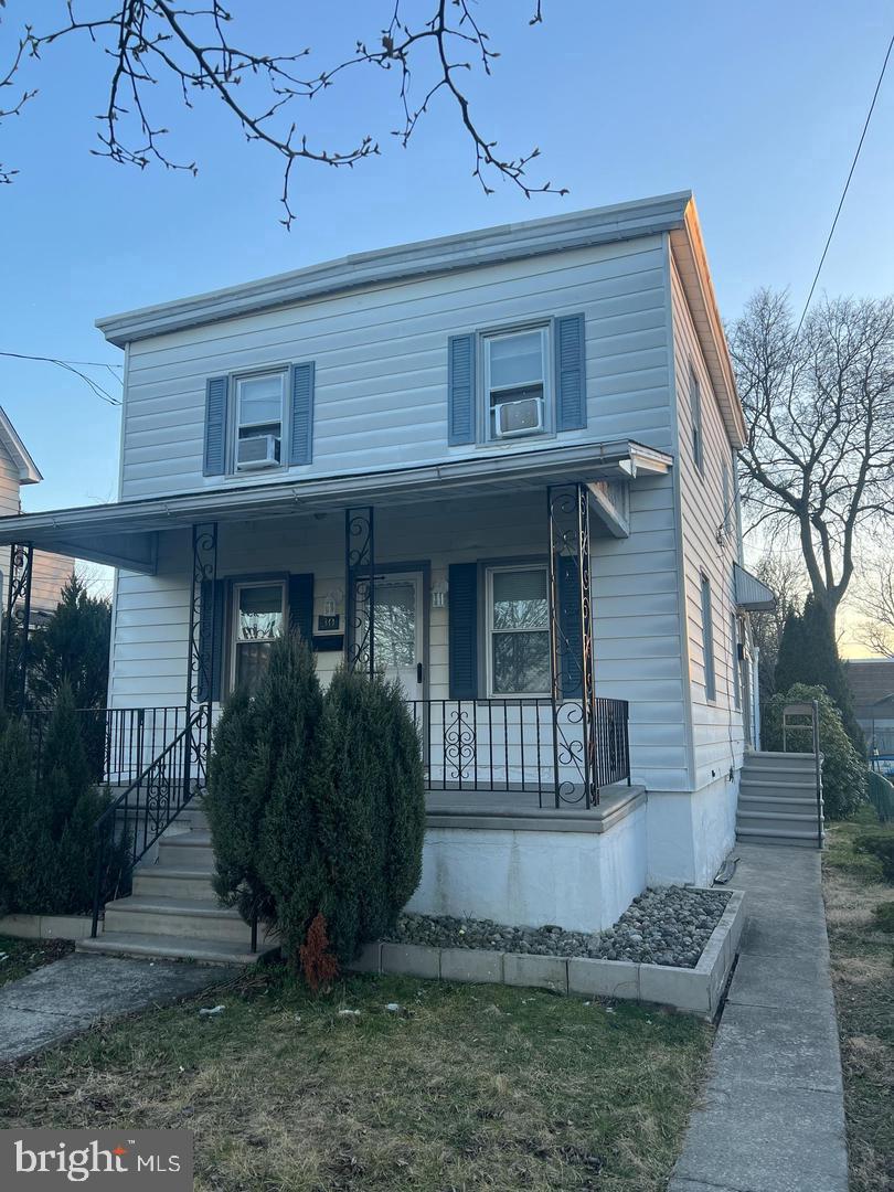 30 Spruce Ave #a Property Photo 2
