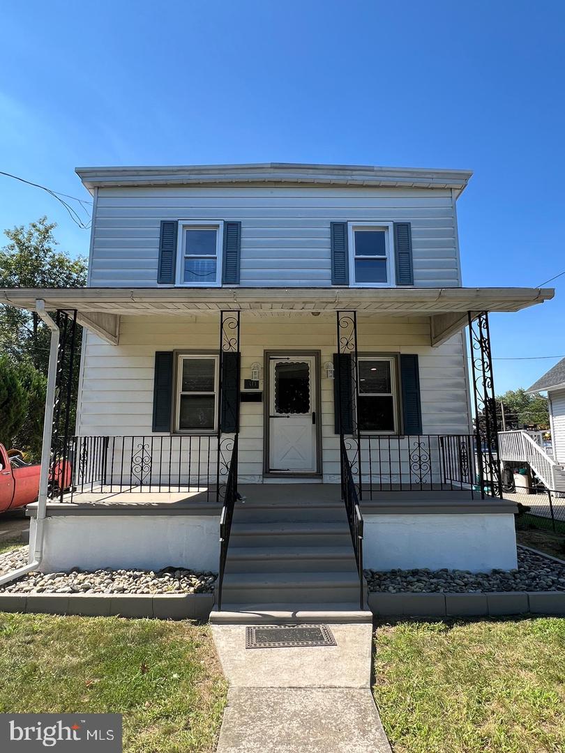 30 Spruce Ave #a Property Photo 3