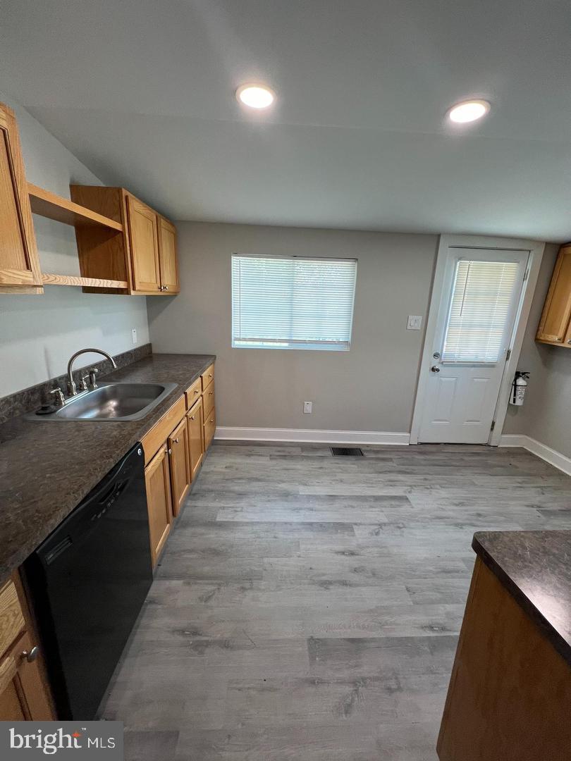 30 Spruce Ave #a Property Photo 18