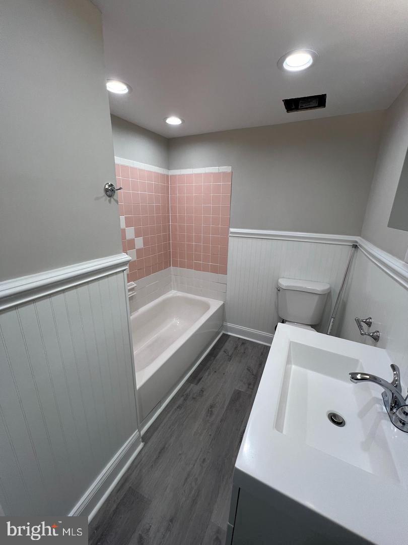 30 Spruce Ave #a Property Photo 24