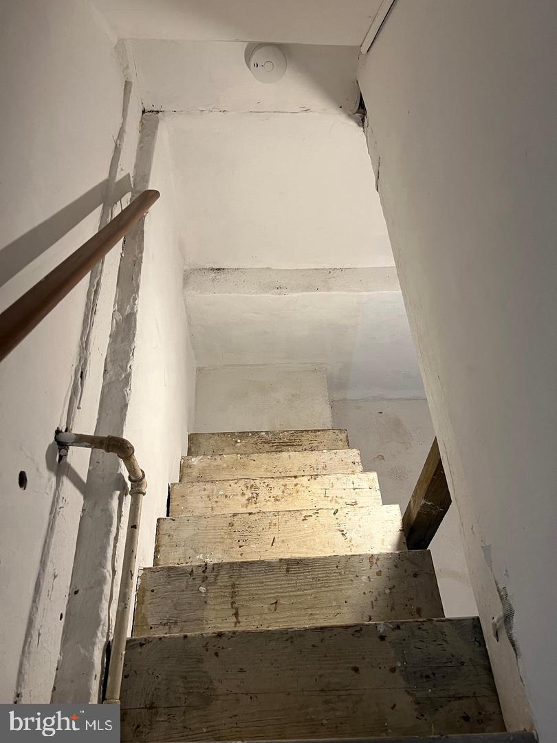30 Spruce Ave #a Property Photo 71