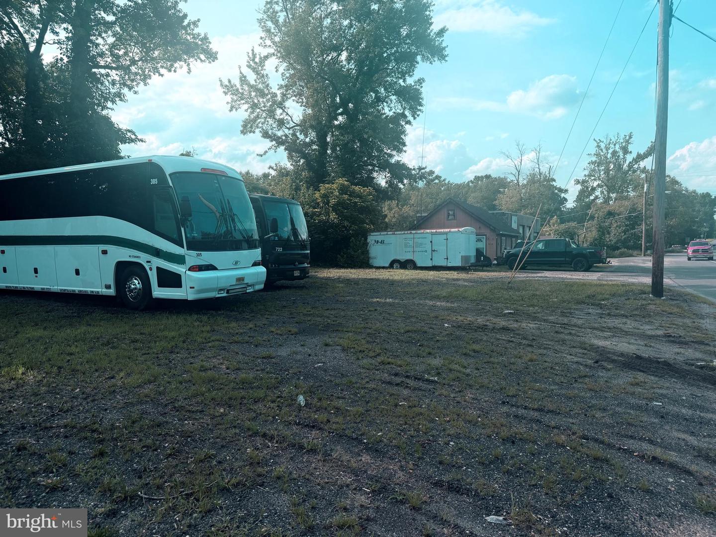 1 Joe Property Photo 4