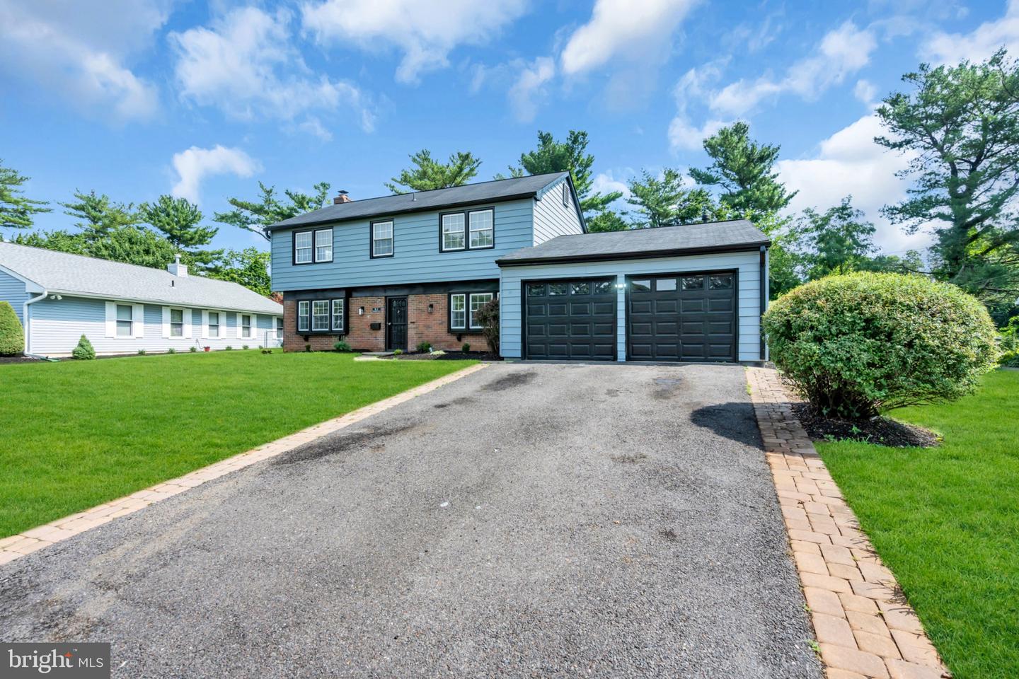 61 Triangle Property Photo 3