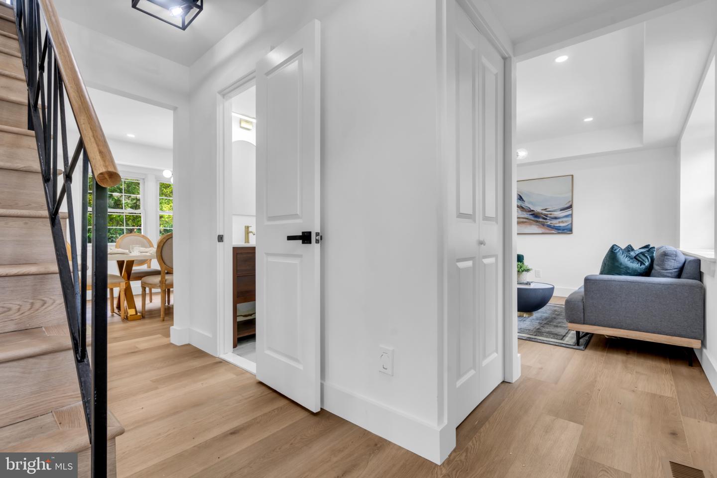 61 Triangle Property Photo 8