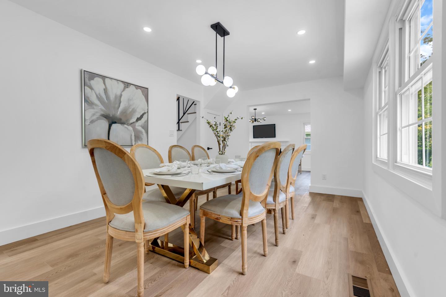 61 Triangle Property Photo 10