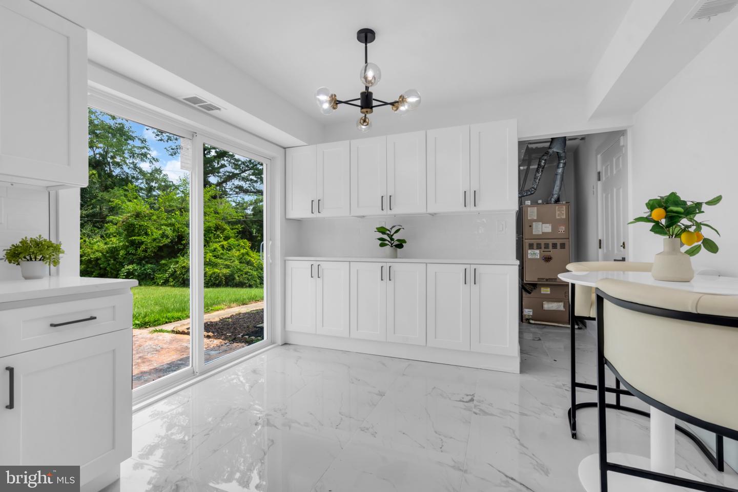 61 Triangle Property Photo 21