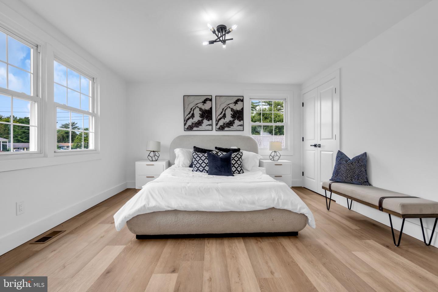 61 Triangle Property Photo 26