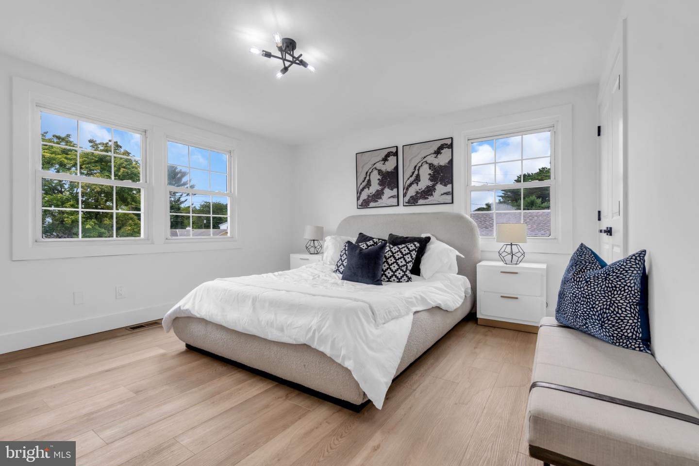 61 Triangle Property Photo 27