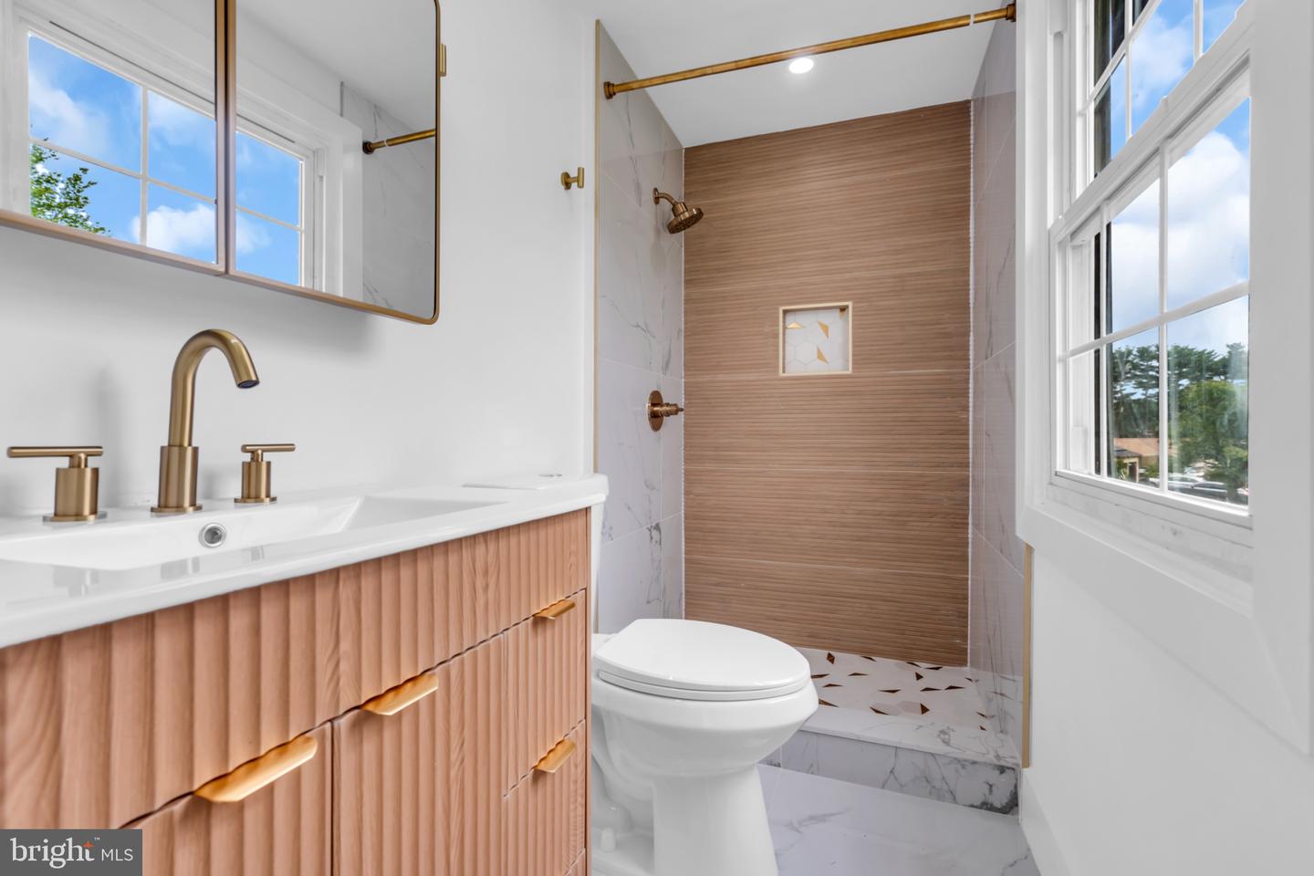 61 Triangle Property Photo 29