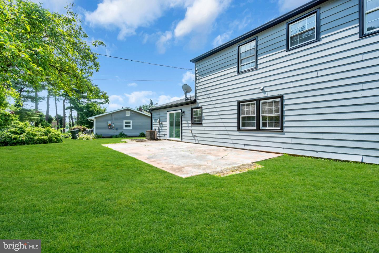 61 Triangle Property Photo 37