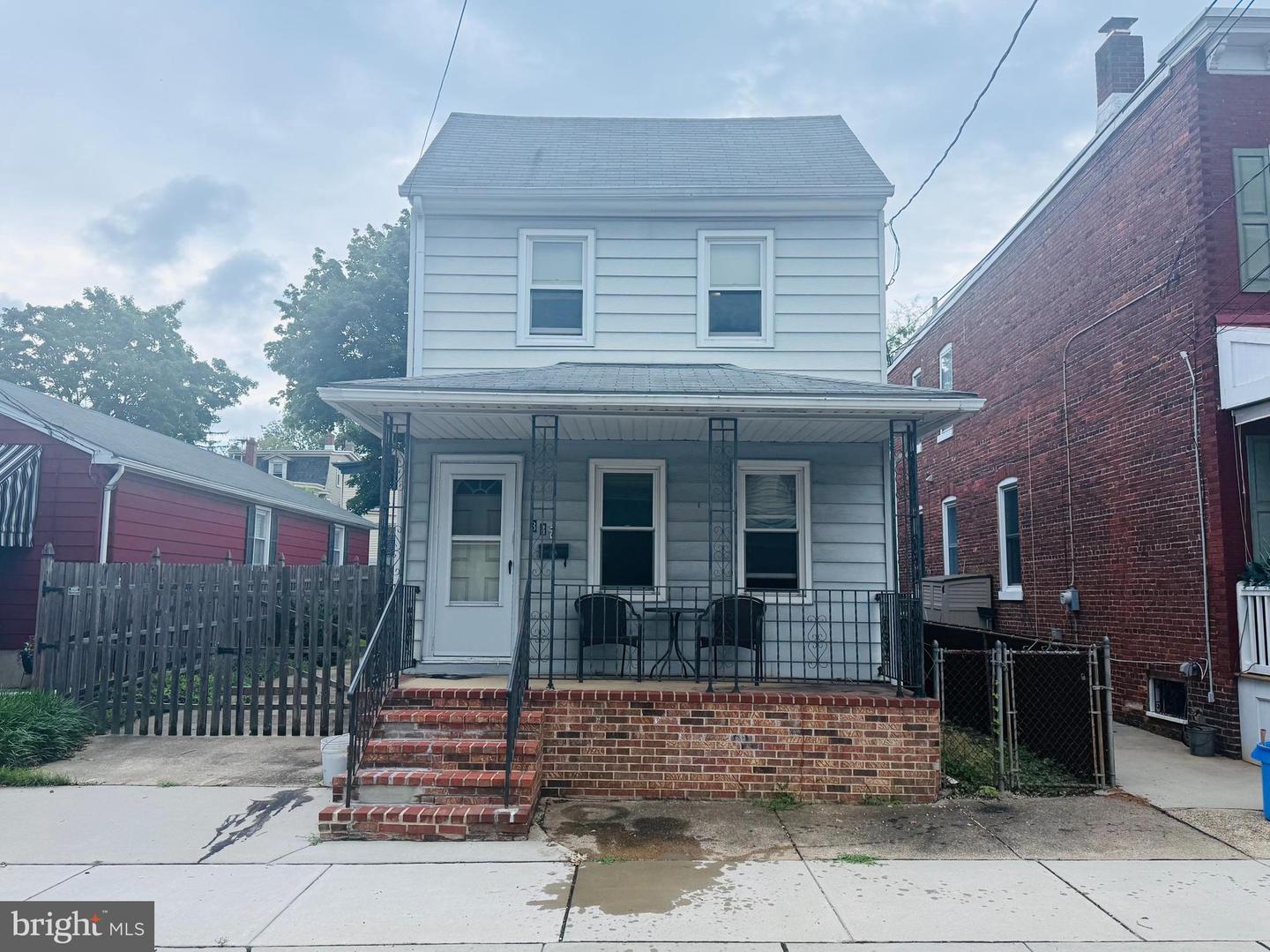 347 Oliver St Property Photo 1