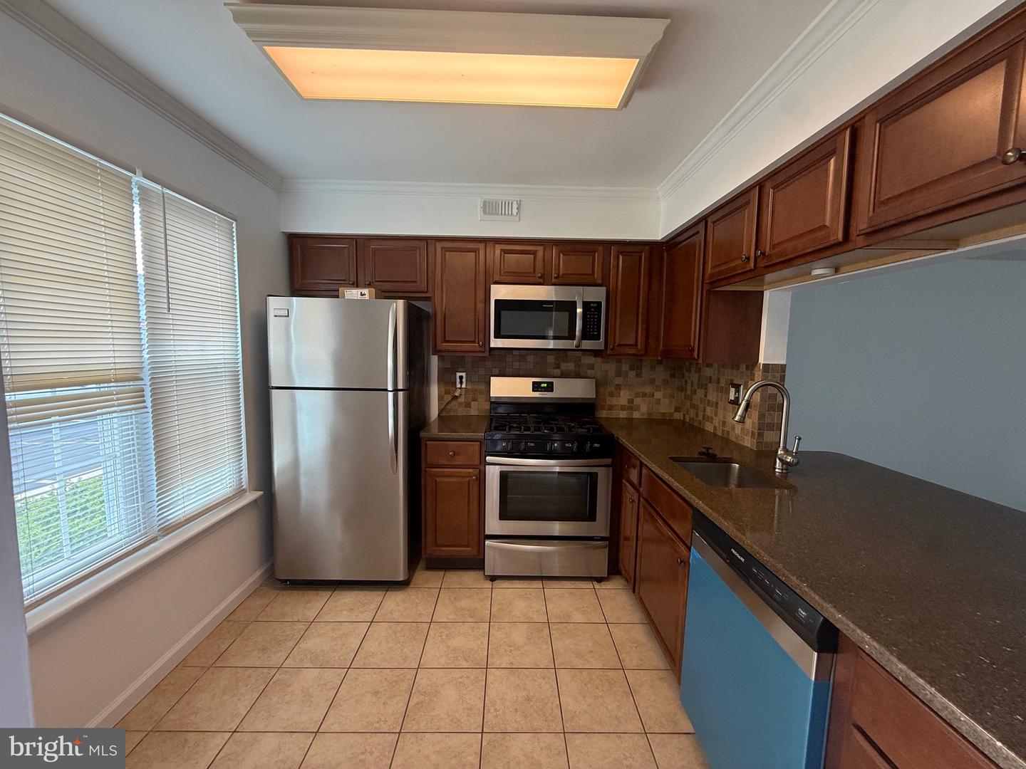 1705-a Heatherstone Ct Property Photo 3