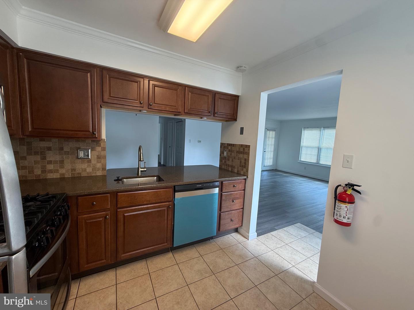 1705-a Heatherstone Ct Property Photo 4