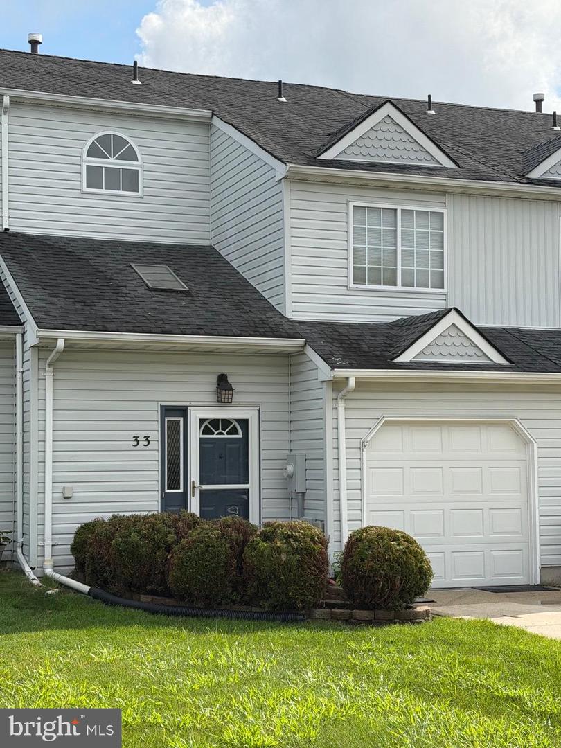 33 CARAWAY CT Property Photo 1