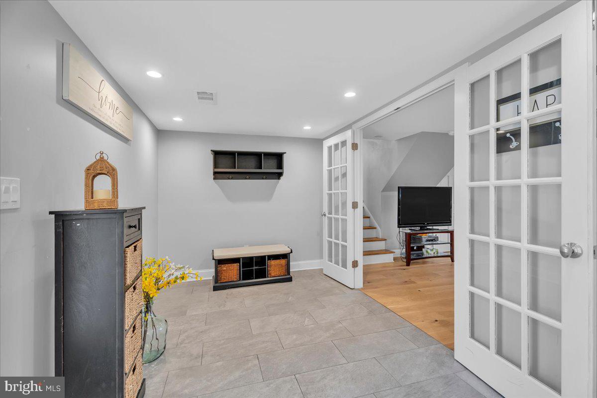 308 Devon Rd Property Photo 3