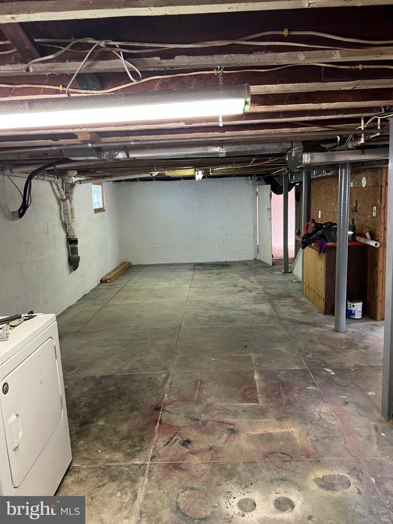 15 E Charles St Property Photo 19