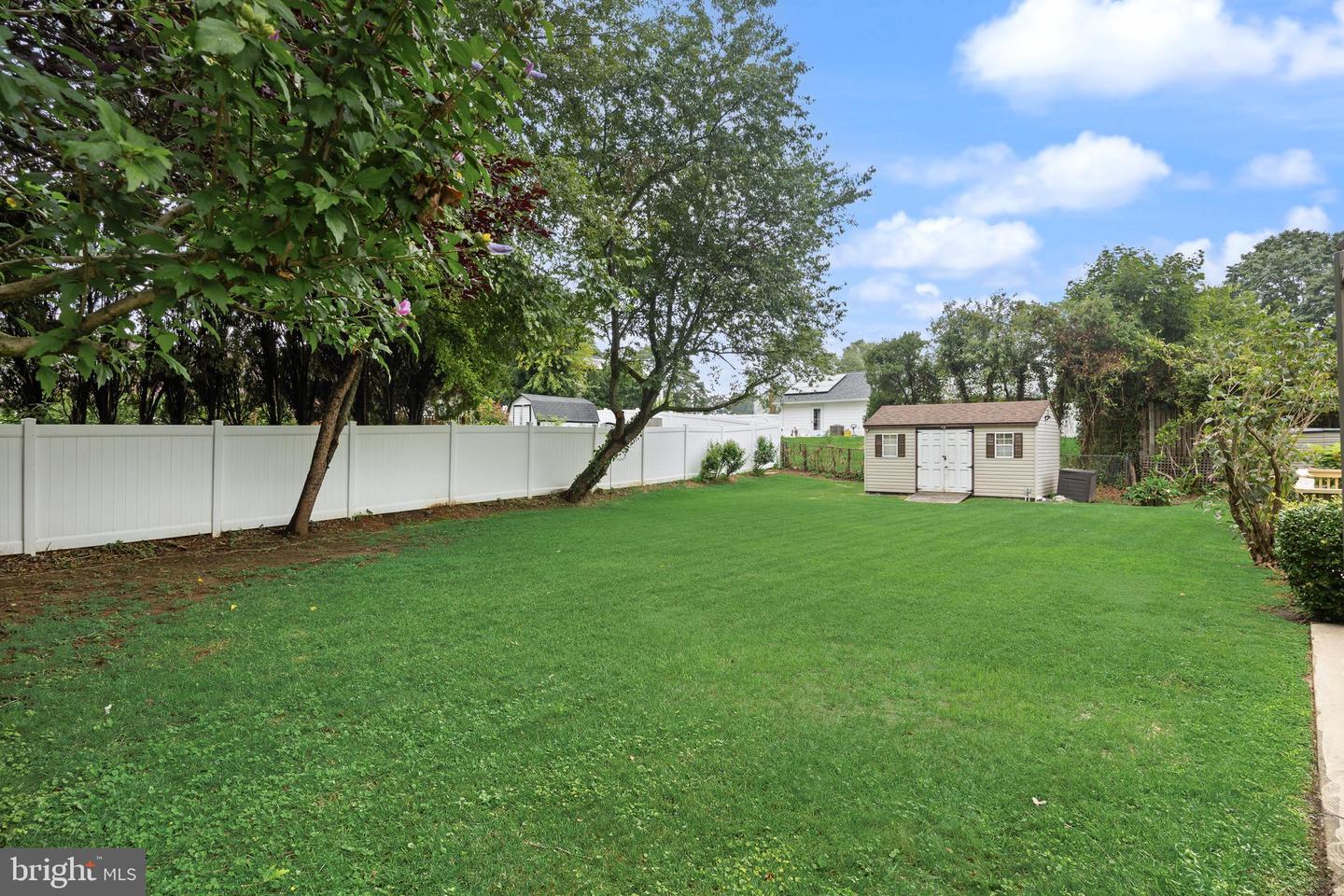 10 Traynor Ln Property Photo 27