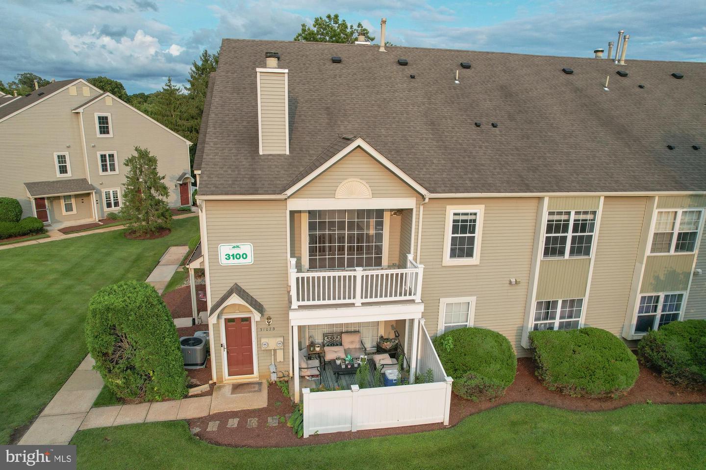 3102-b Limestone Way Property Photo 1