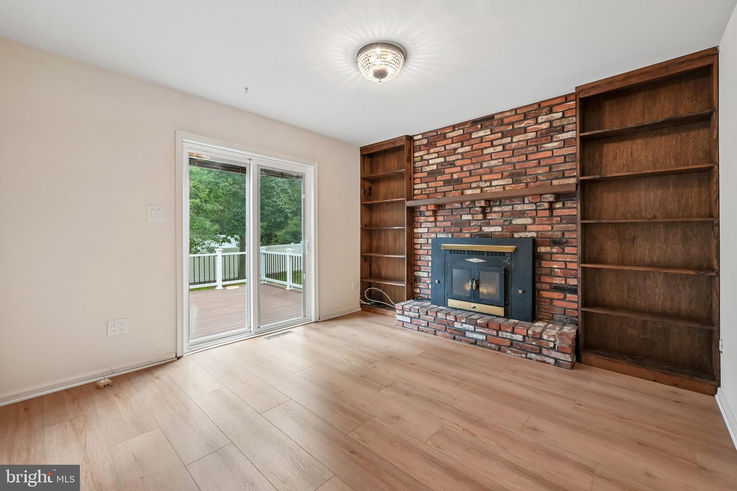 5 Tuckerton Rd Property Photo 12