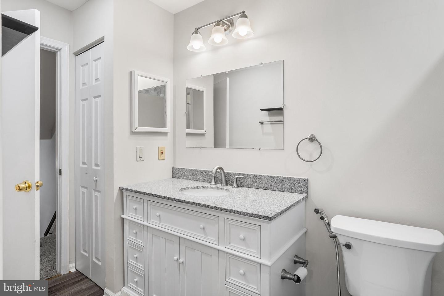 2902 Yarmouth Ln Property Photo 14