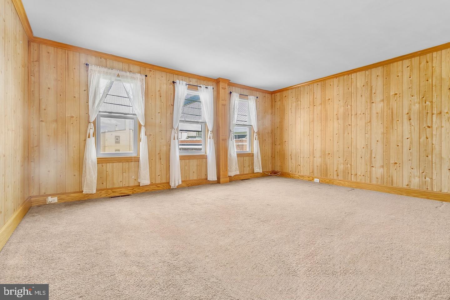 117 S Pavilion Ave Property Photo 3