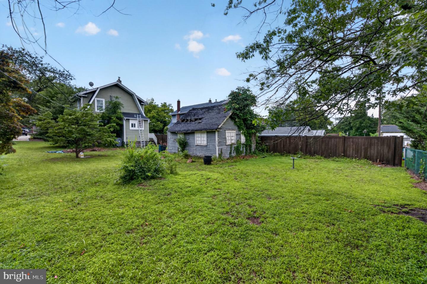 910 Highland Property Photo 30