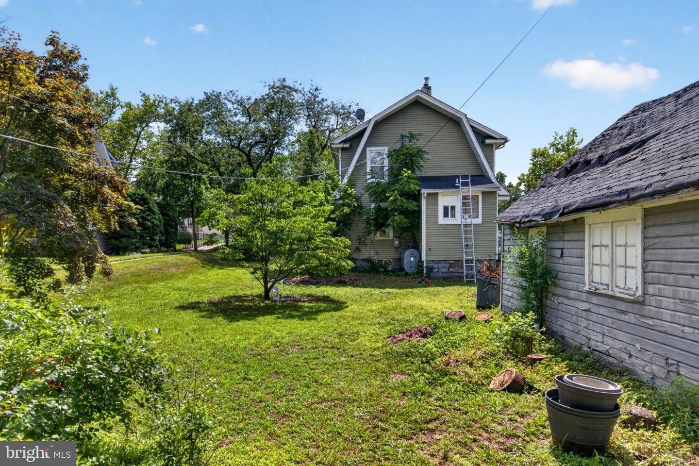 910 Highland Property Photo 31