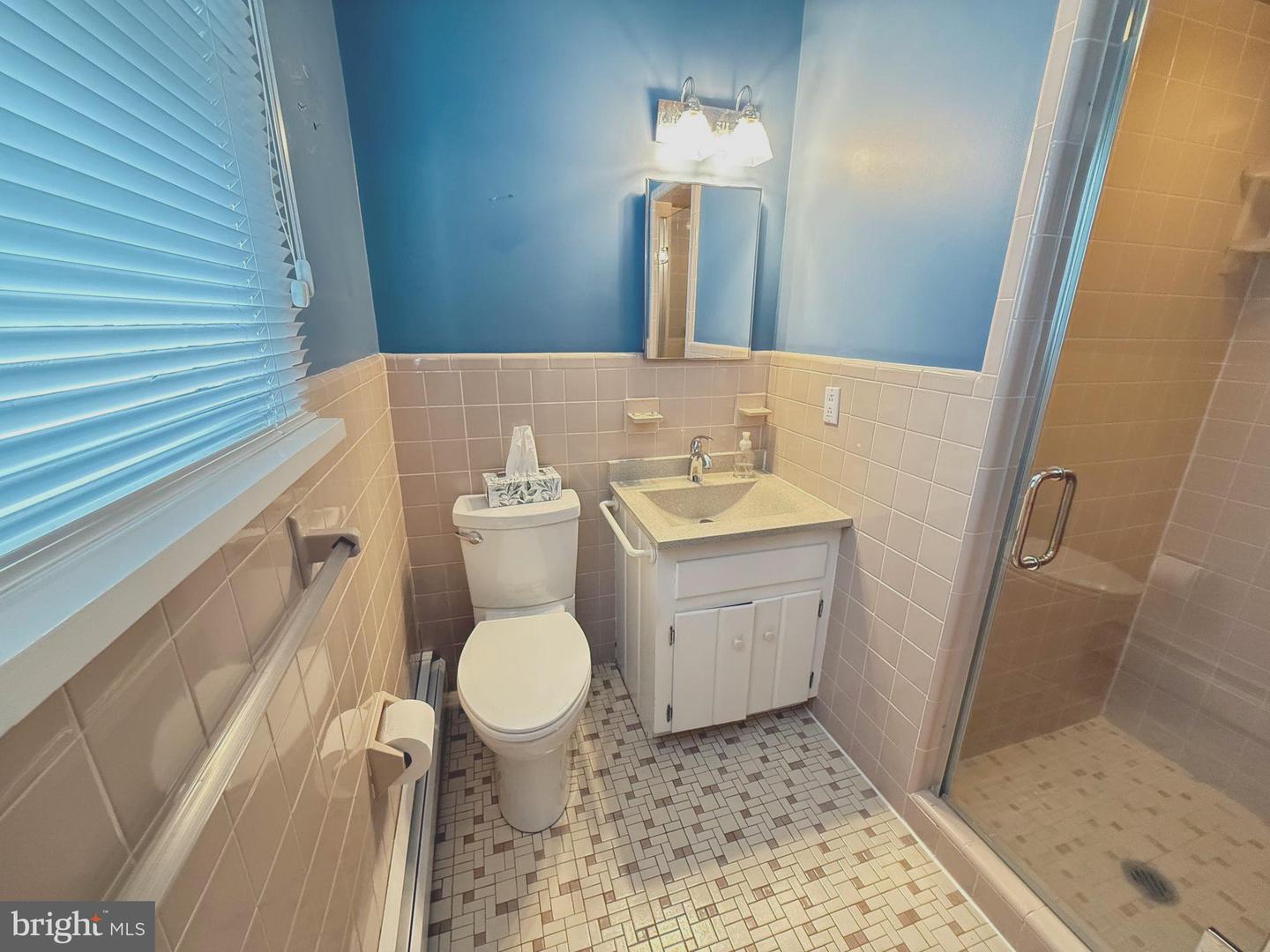 107 N Lakeside Dr E Property Photo 12