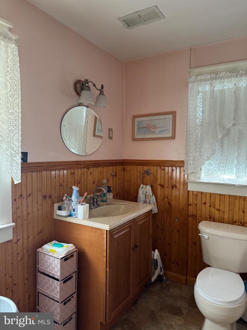6 Devlin Ave Property Photo 26