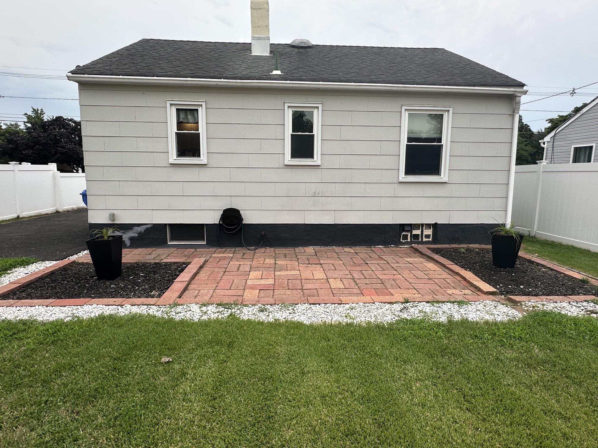 239 Washington St Property Photo 20