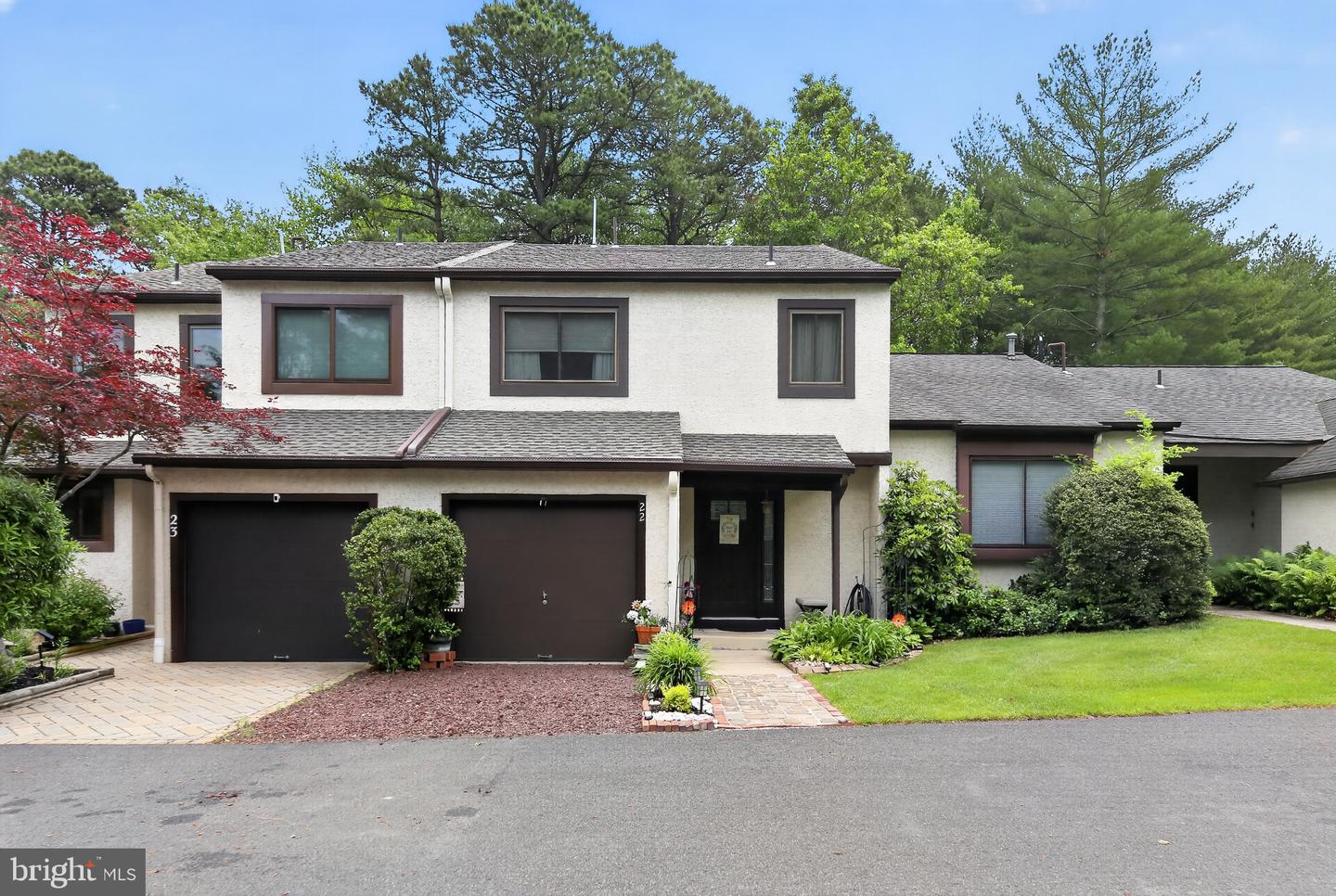 22 FIVE CROWN ROYAL Property Photo 1
