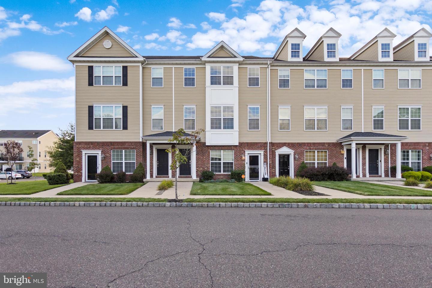 131 RIVERWALK BLVD
