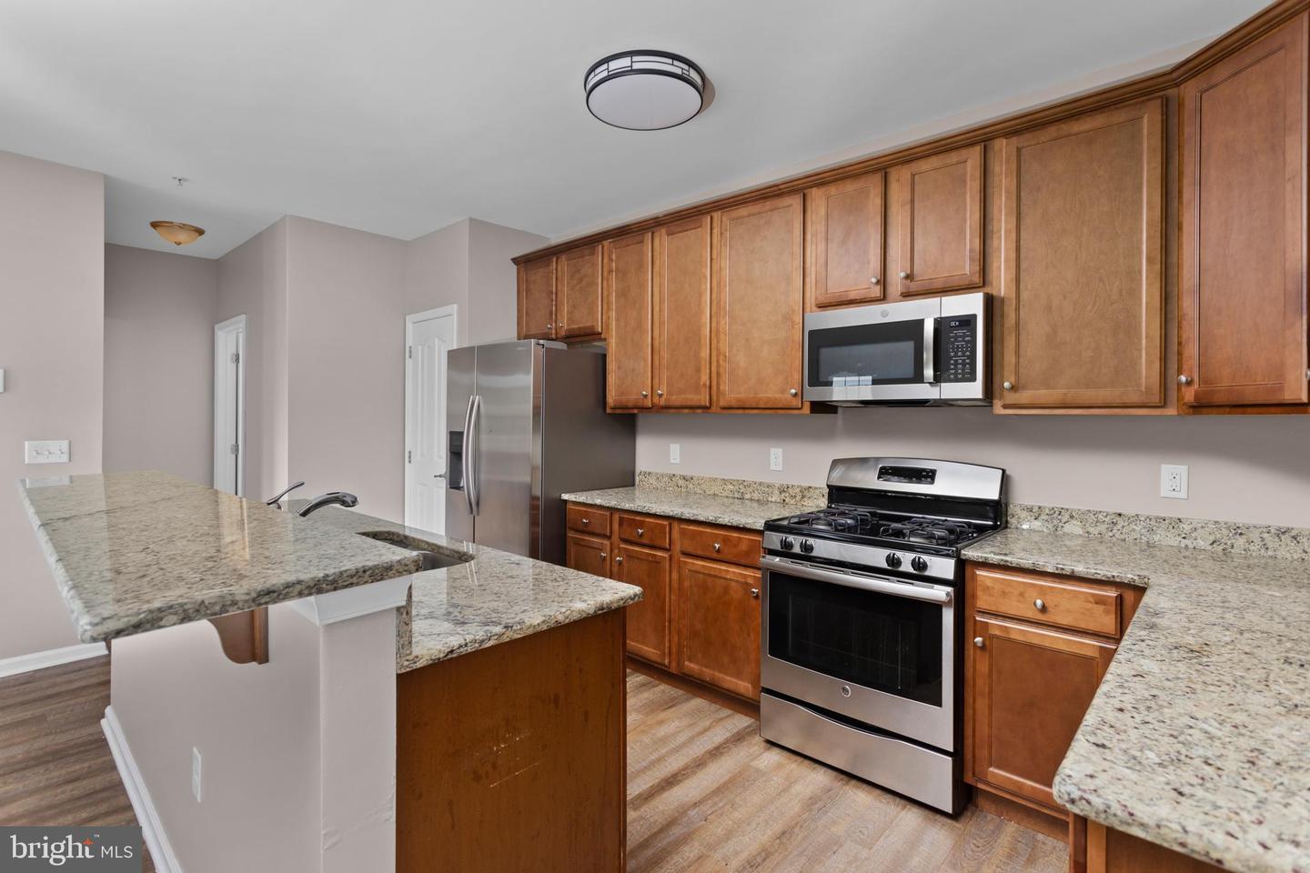 131 Riverwalk Blvd Property Photo 7