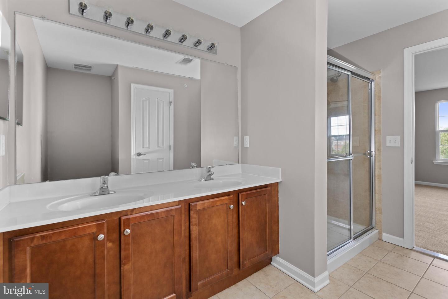 131 Riverwalk Blvd Property Photo 16