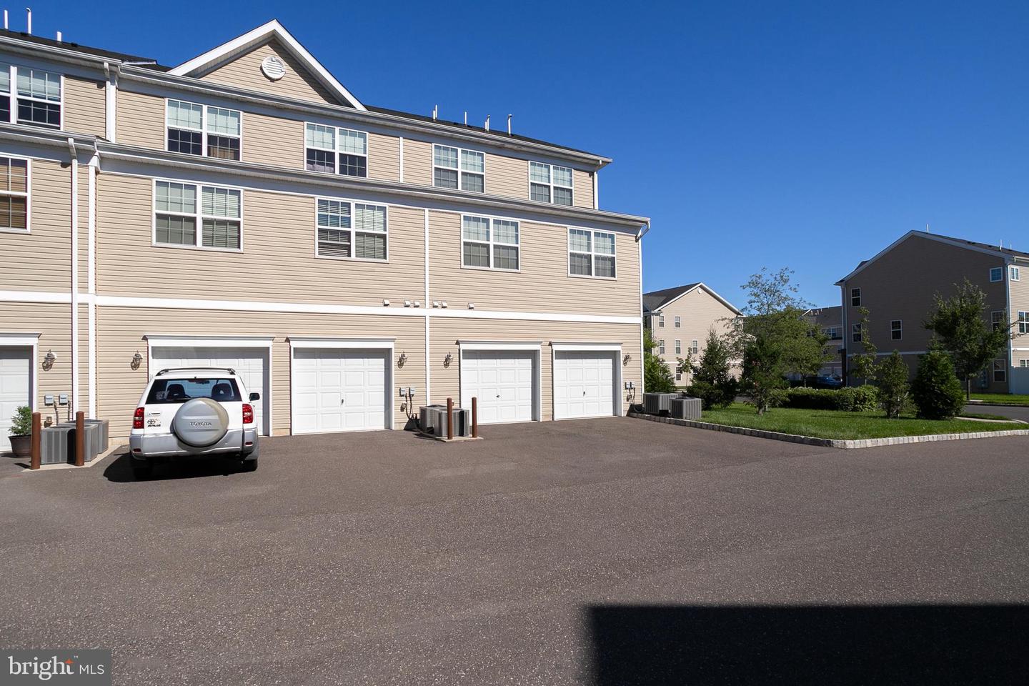 131 Riverwalk Blvd Property Photo 22