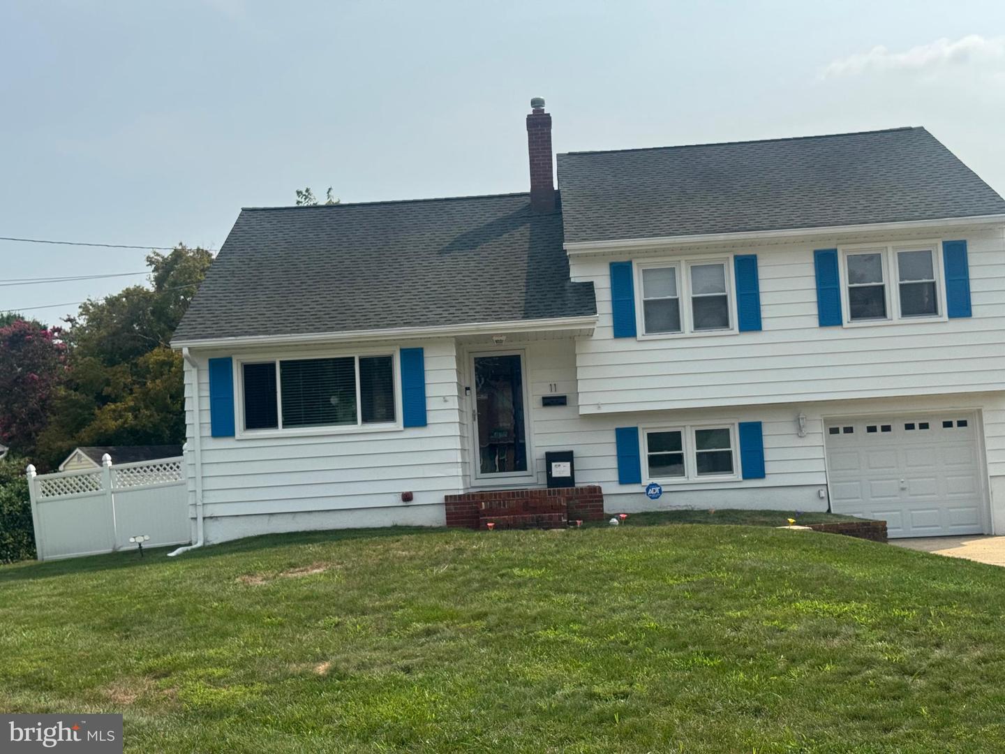 11 Manor Terrace Property Photo 2