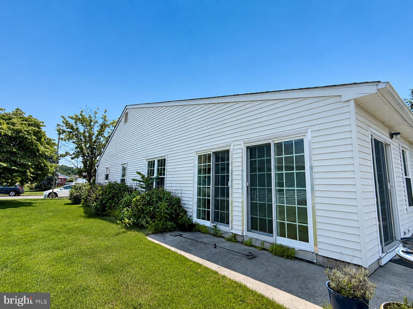 10 Adner Dr Property Photo 12