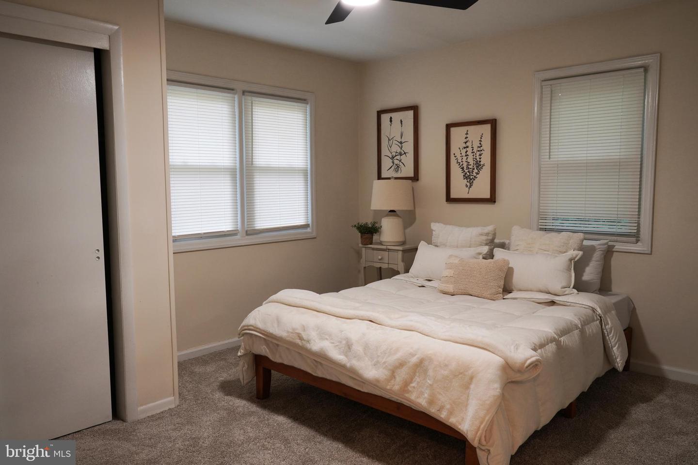 7 Windsor Pl Property Photo 18