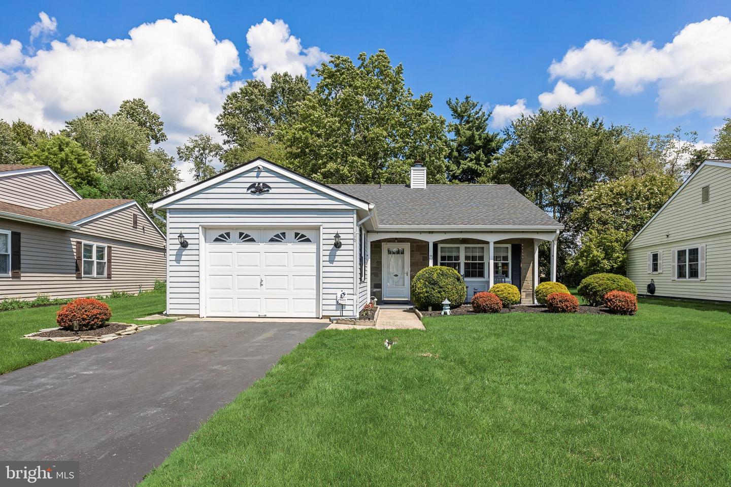 16 ANDOVER CT Property Photo 1