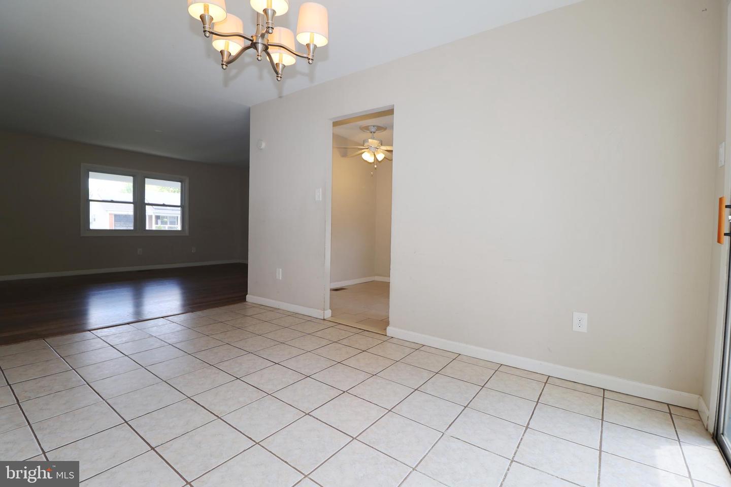 57 East Ln Property Photo 6