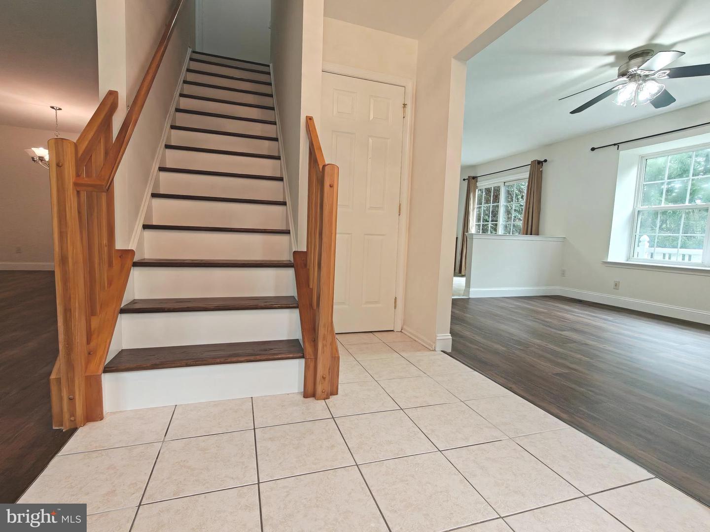 104 COVENTRY WAY Property Photo 1
