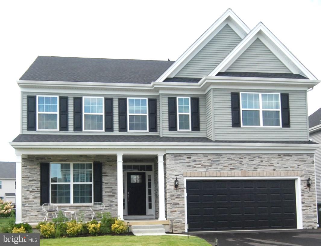 6 Mayfair Ct Property Photo 1