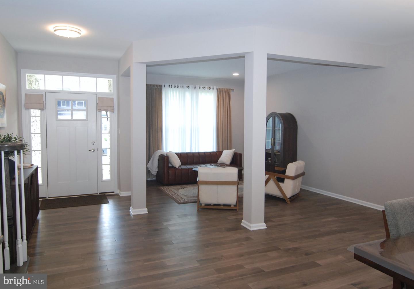 6 Mayfair Ct Property Photo 4